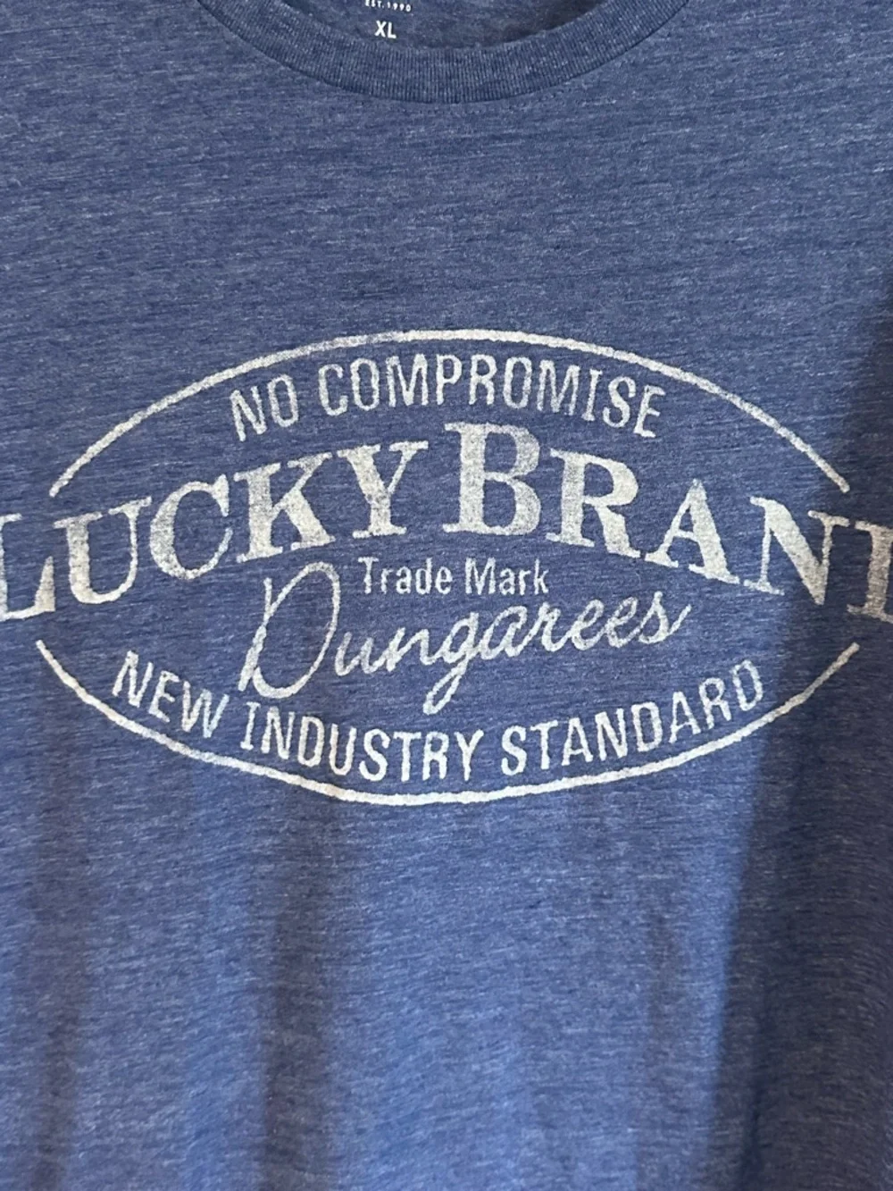 Lucky Brand graphic brand casual